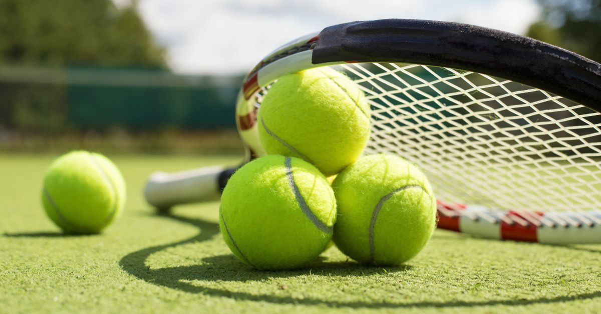 Signs That It’s Time To Restring Your Tennis Racket