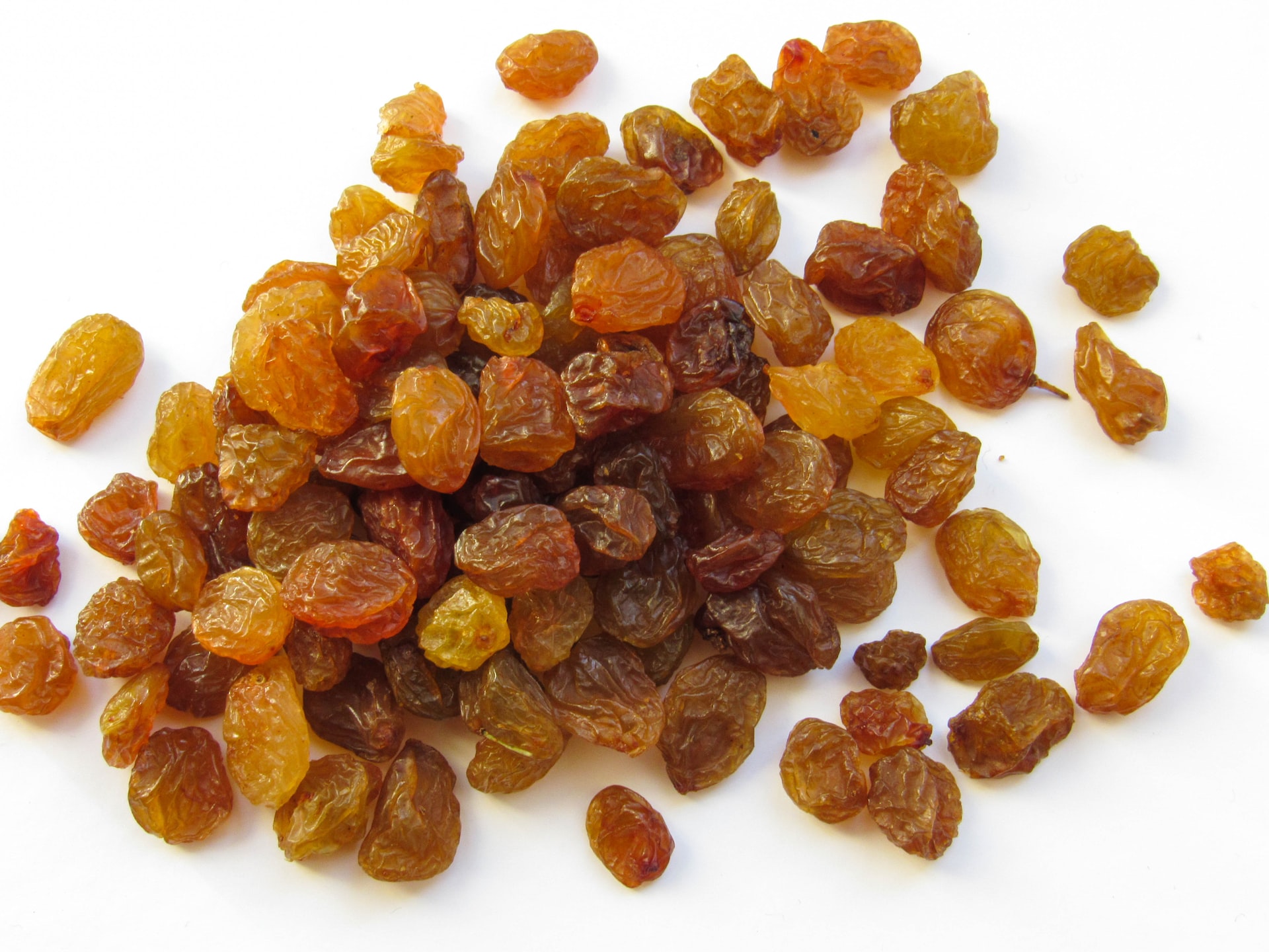 Discover the Health Benefits of Raisins: From Heart Health to Immune Support