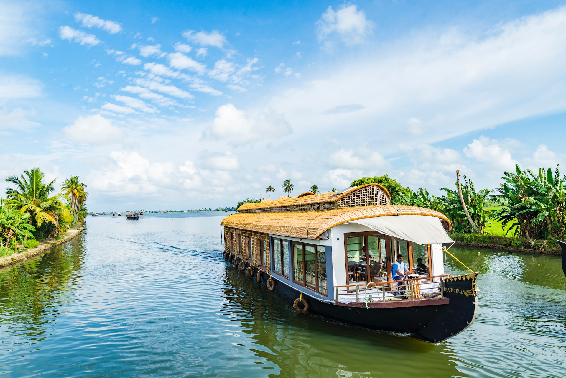 Discover the Magic of Kerala’s Backwaters: A Comprehensive Travel Guide