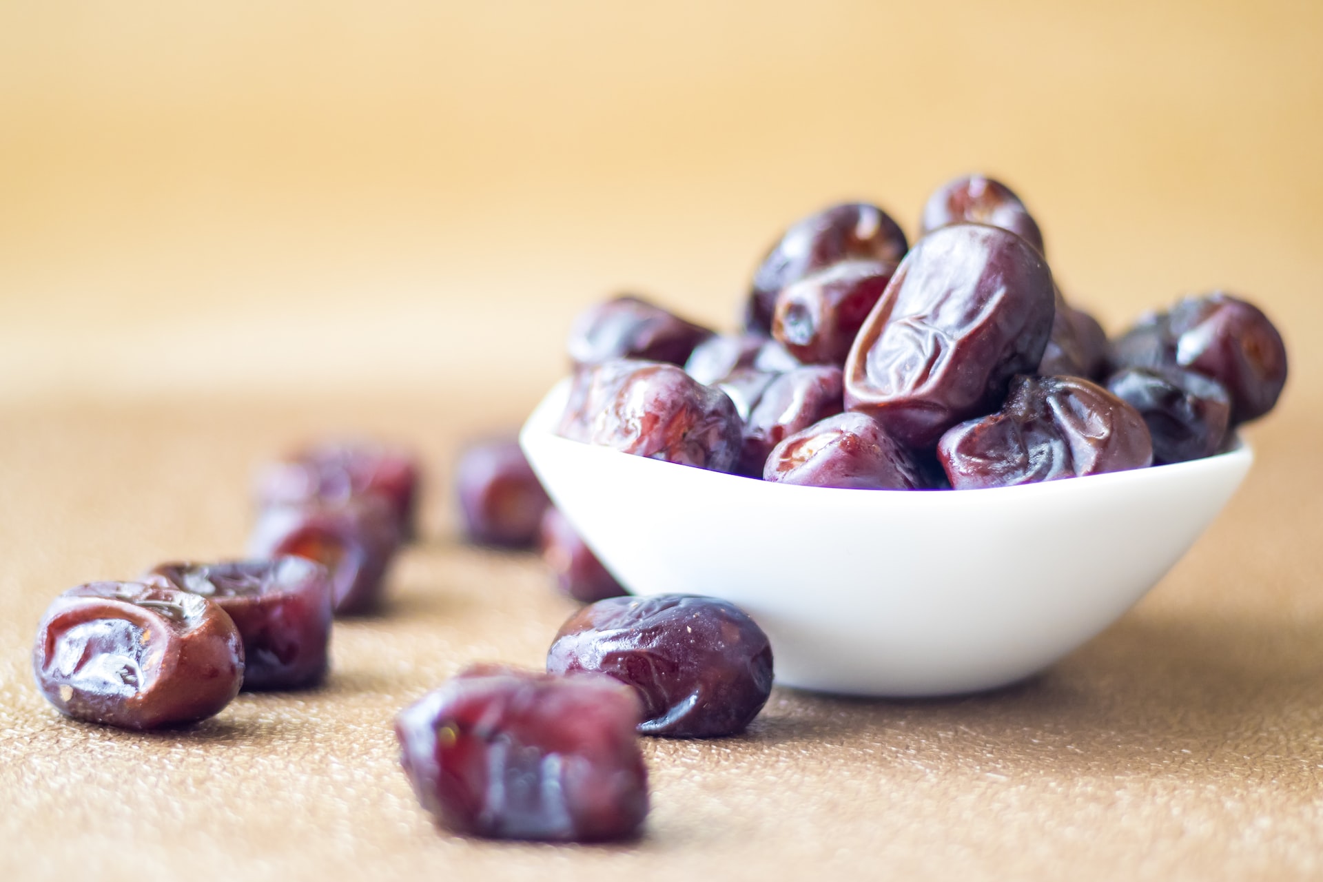 Discover the Versatility of Dates: From Heart Health to Delicious Recipes