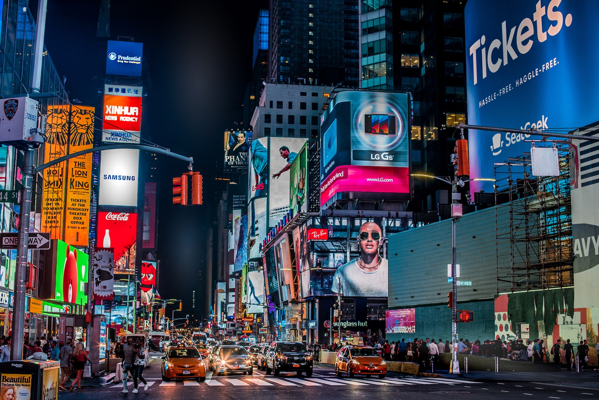 Maximizing the Impact of Billboards and Outdoor Advertising in Your Marketing Strategy