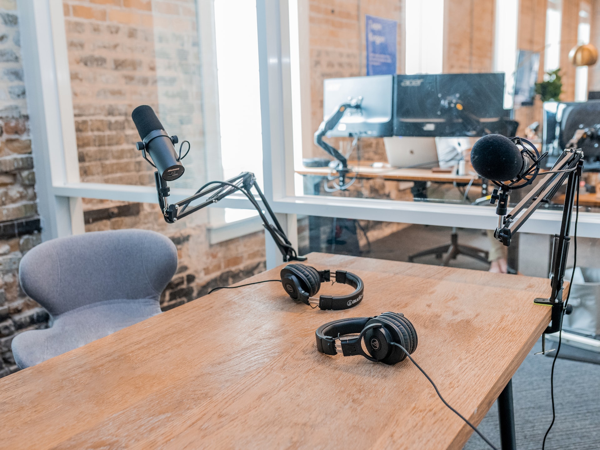 The Advantages of Podcast Marketing for Building Brand Awareness
