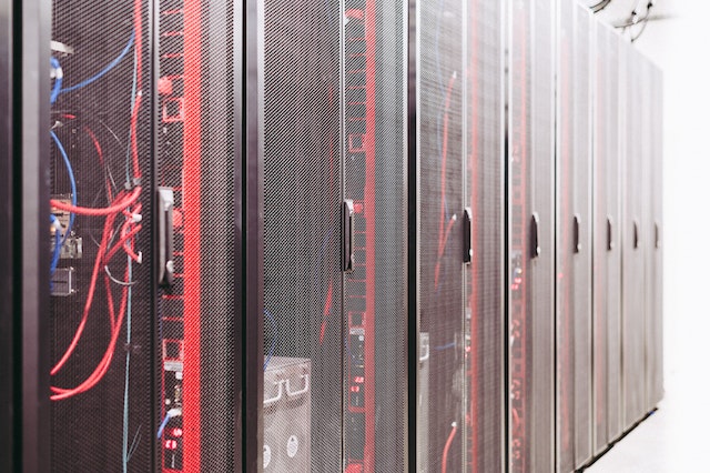 The Benefits of Colocating Your Servers in a Data Center
