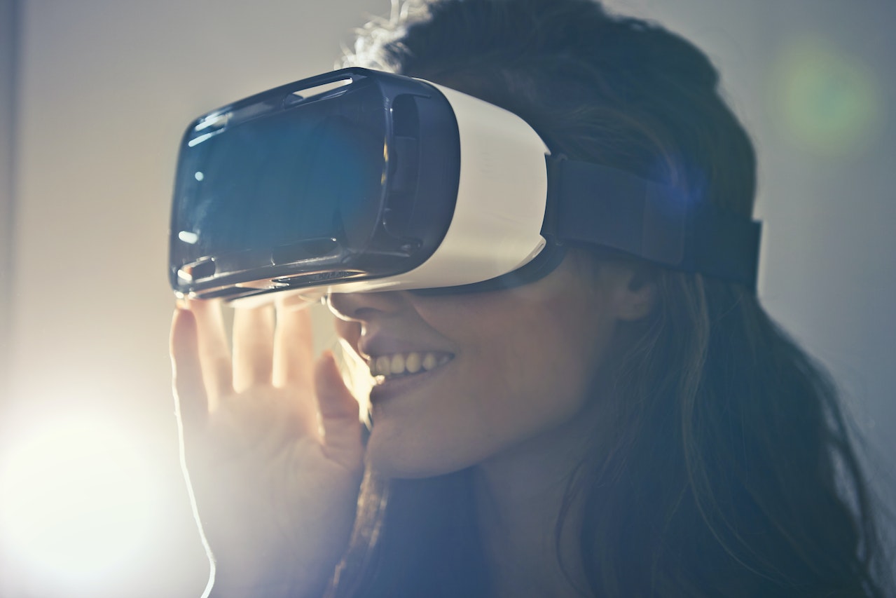 Upcoming AR/VR Trends to Look Out in 2023 & Beyond
