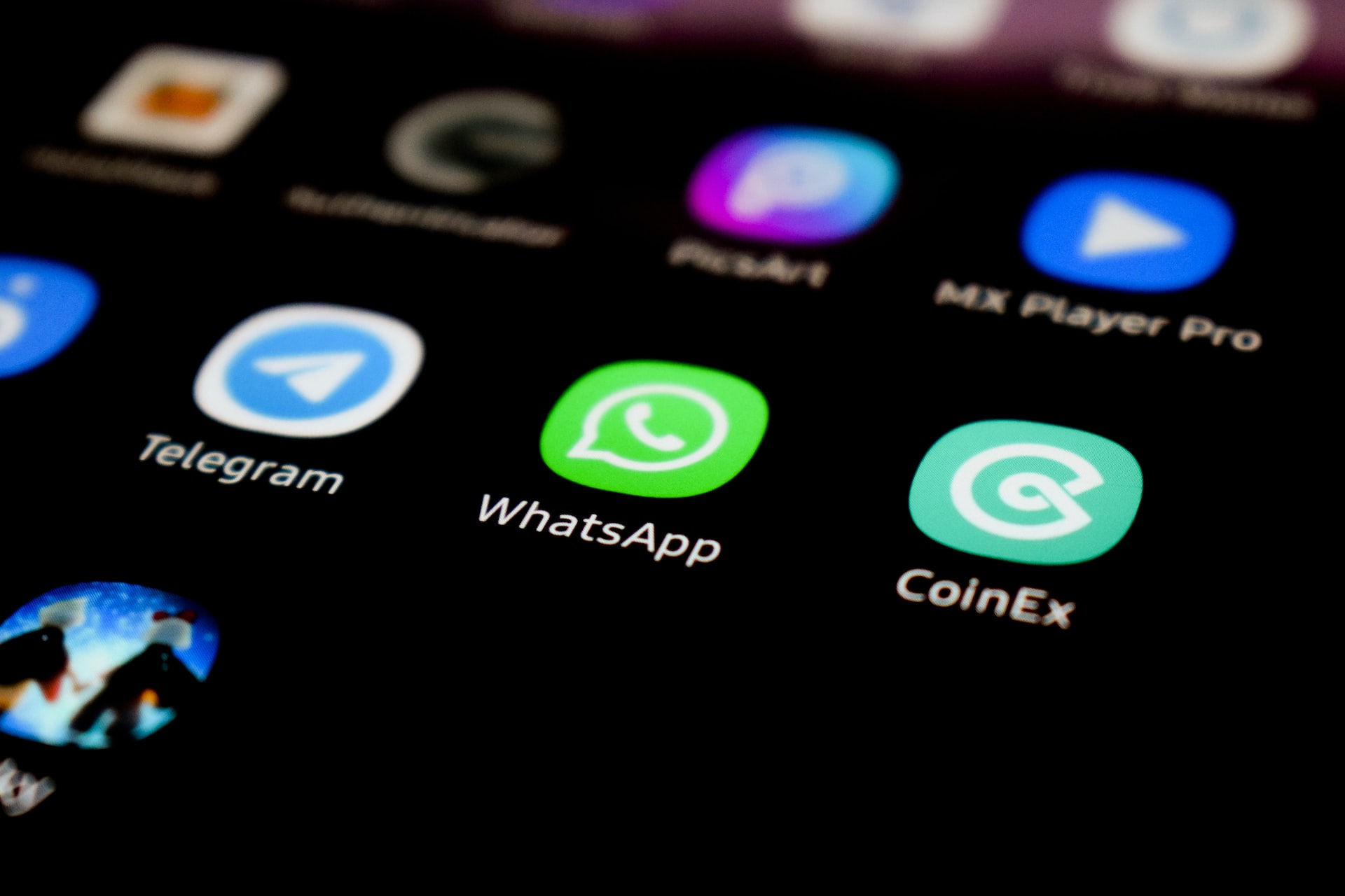 WhatsApp to End Support for 49 Smartphone Models on December 31, 2022